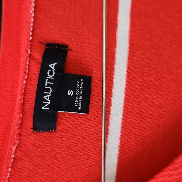 Nautica - Picture 3 of 8